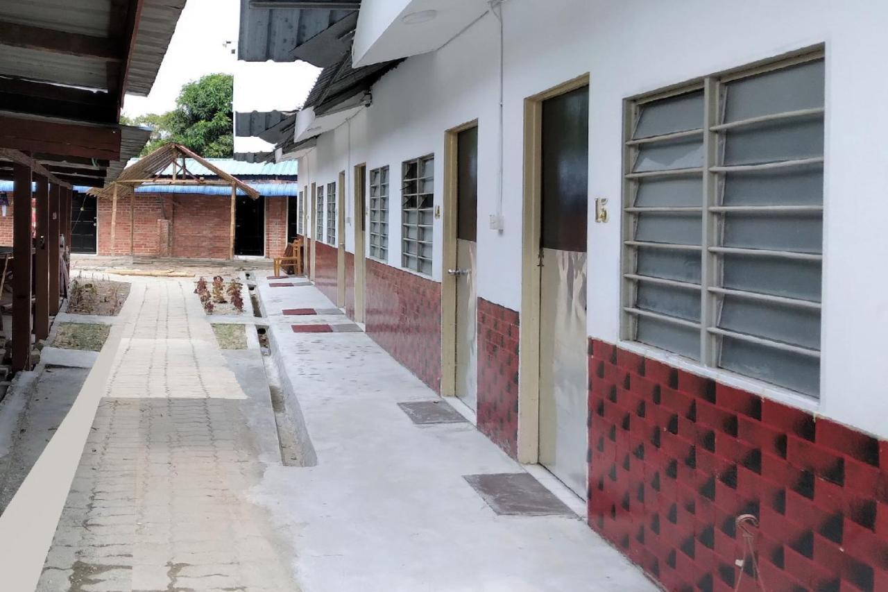 OYO 90176 D'cruz Sunrise Villa Pantai Cenang  Exterior foto